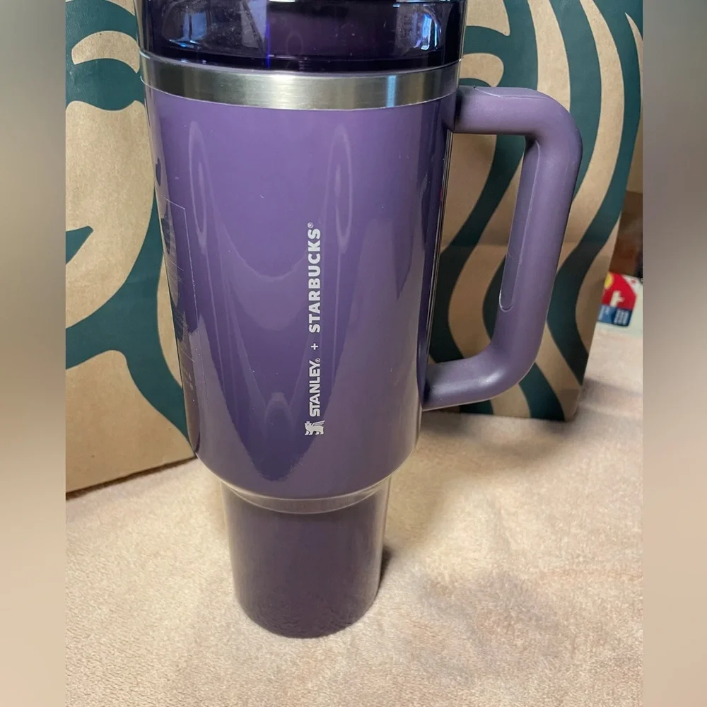 Starbucks x Stanley Deep Purple - Picture 2 of 3